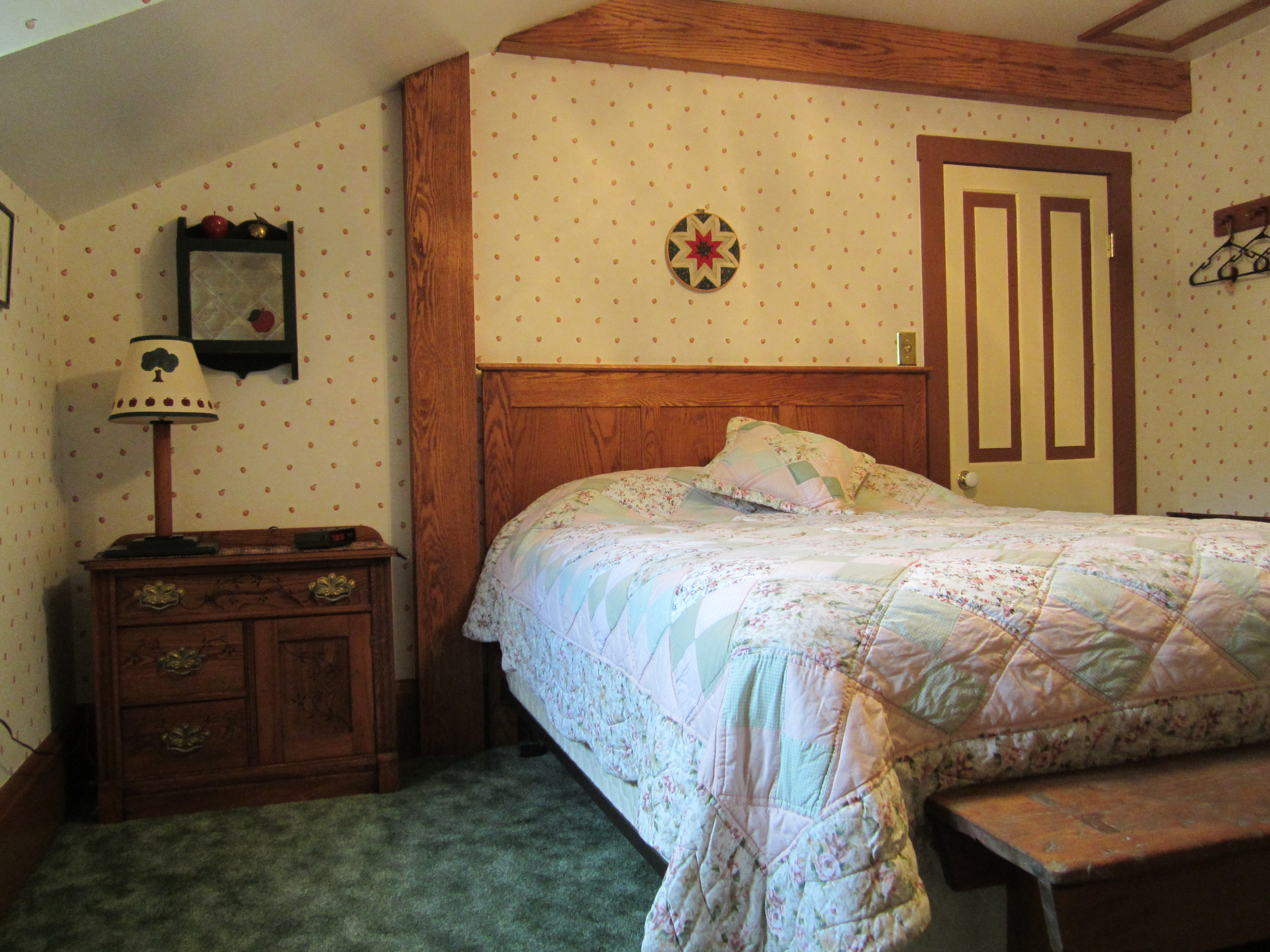 Apple Room
